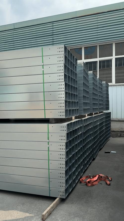 工业桥架选型指南 认准四川众联电气设备，多类型桥架产品齐全，专业电气设备批发